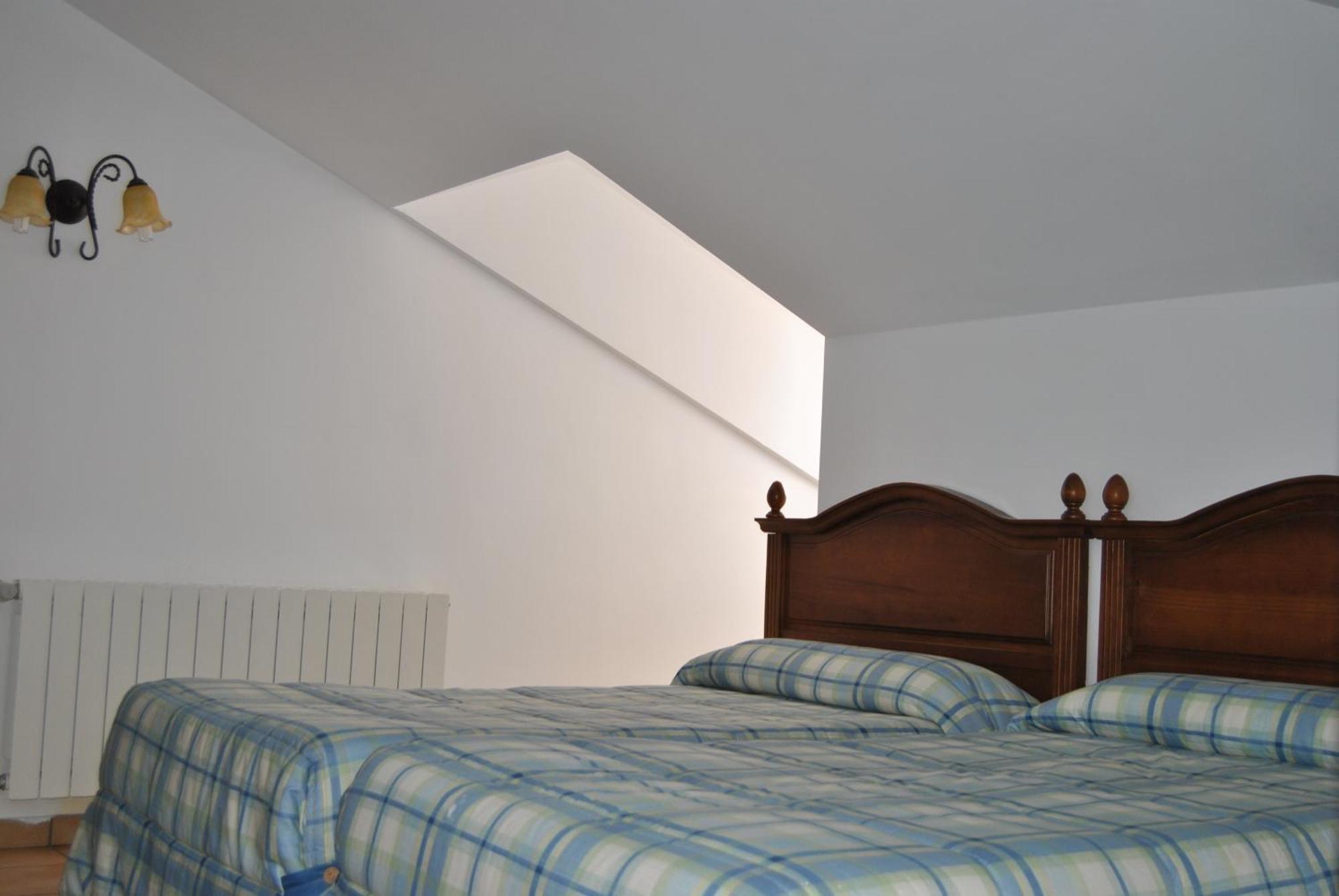 Hostal Rural Amador Puente de Vadillos Room photo